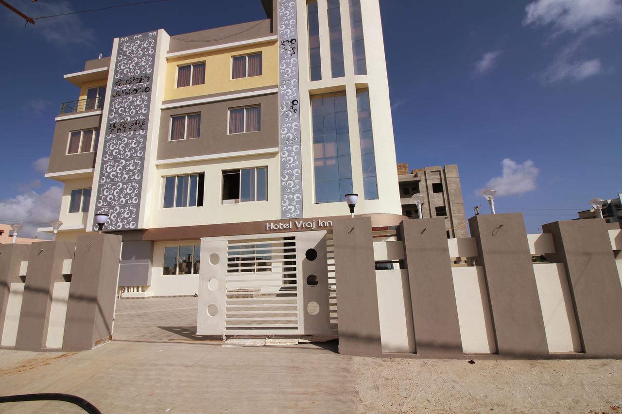 Hotel Vraj Inn Dwārka Exterior foto